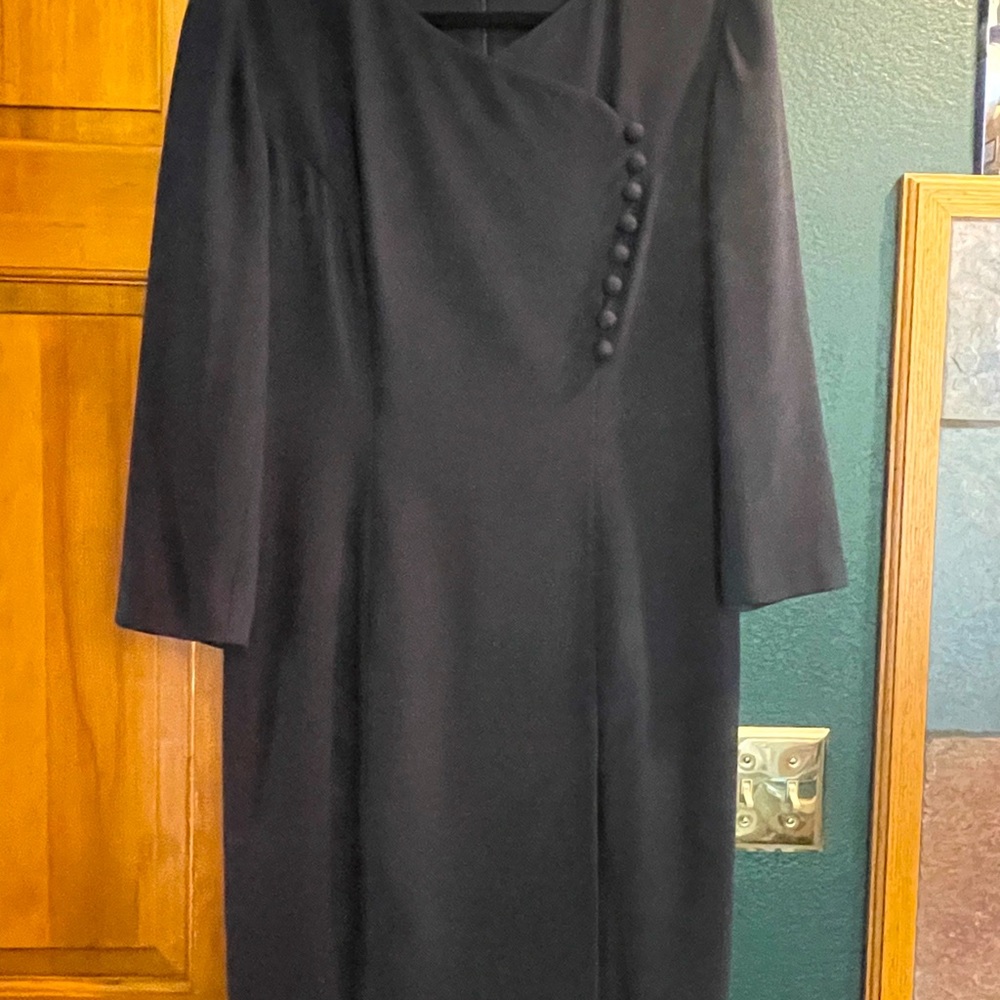 Classic, stylish Liz Claiborne 3/4 black dress